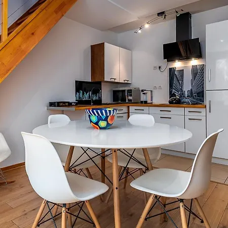 Paris Cdg : Duplex - 3 Bedrooms *