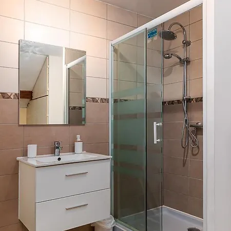 Paris Cdg : Duplex - 3 Bedrooms * 鲁瓦西昂法兰西