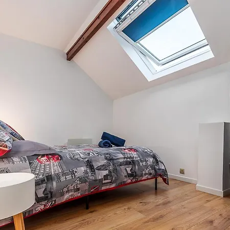 Paris Cdg : Duplex - 3 Bedrooms Apartamento *